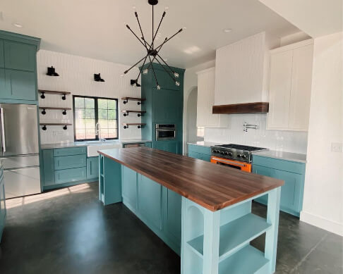 Aegean Teal and Chantilly Lace Kitchen