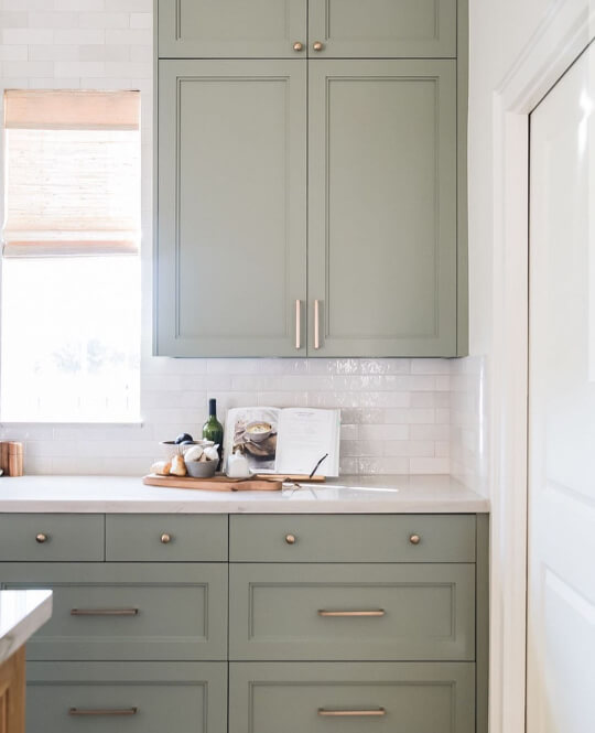 Carolina Gull cabinets close up in white kitchen