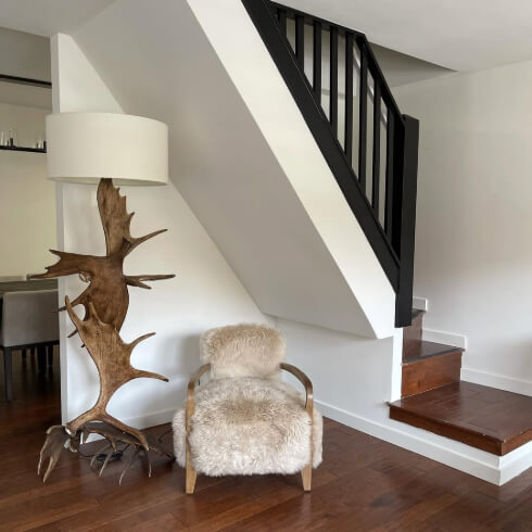 Sherwin Williams White Flour in a foyer