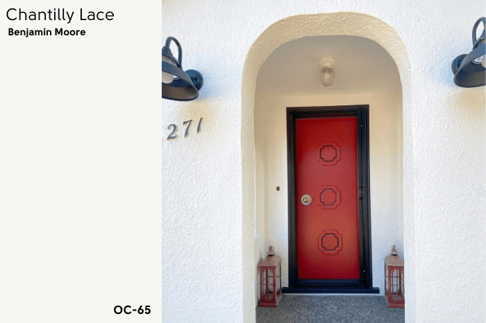 Chantilly Lace swatched beside a white Chantilly Lace stucco exterior with Kendall Charcoal trim around a red door