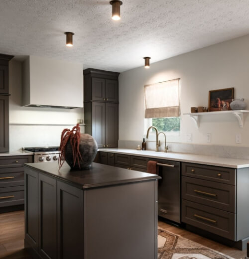 Lookalike for white duck on walls with a lookalike for Benjamin Moore Silhouette on kitchen cabinets