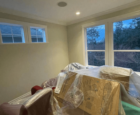 Benjamin Moore November Rain looks its most green, but still creamy in a dining room.