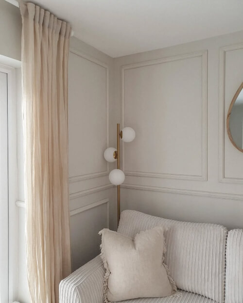 Dulux Egyptian Cotton looking silvery gray on woodwork on living room walls