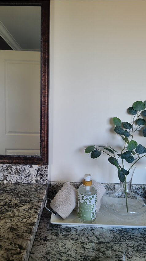 Benjamin Moore Maritime White on walls in a bathroom
