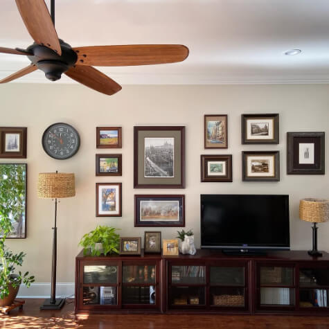 Benjamin Moore Edgecomb Gray in a living room