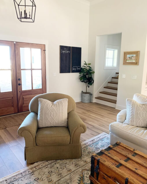 Sherwin Williams Spare White in a living room
