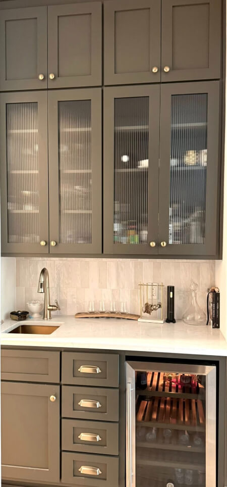 Benjamin Moore Dragon's Breath on cabinets in a butler's pantry/wet bar.